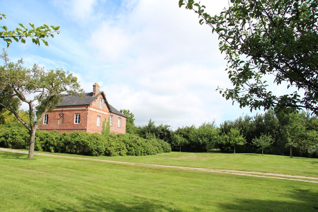 ปอมเนียล เดอ ลา เอริสซอนนิแยร์ Bed & Breakfast Saint-Aubin-de-Bonneval ภายนอก รูปภาพ