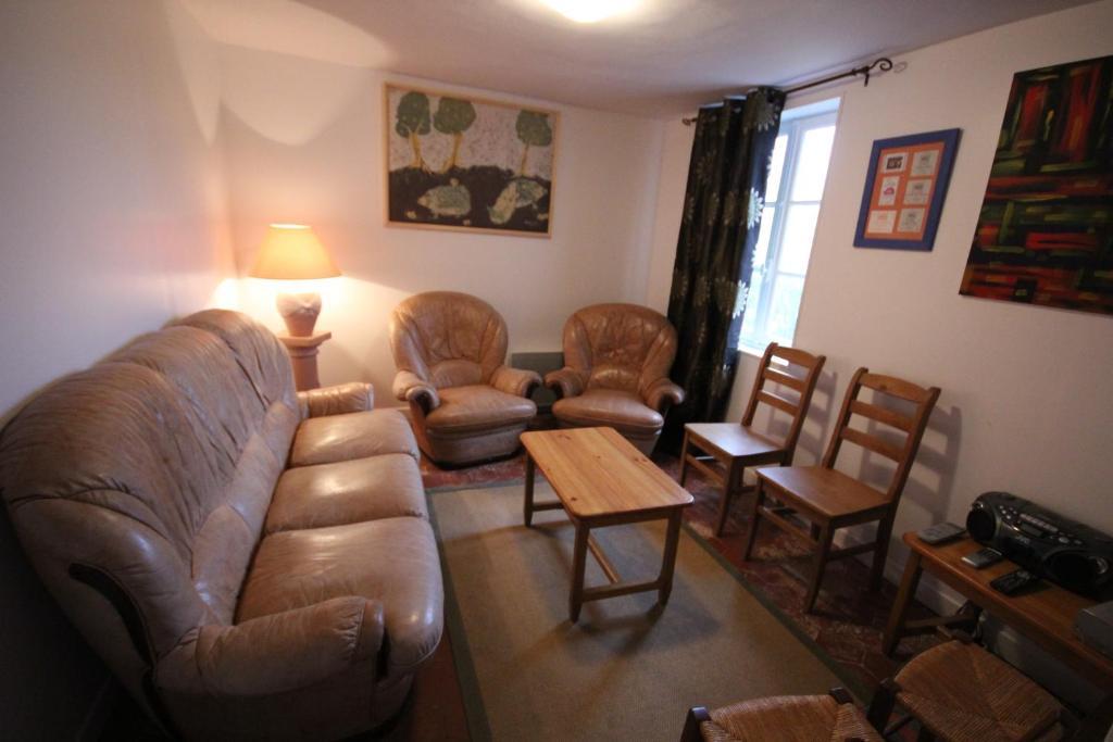 ปอมเนียล เดอ ลา เอริสซอนนิแยร์ Bed & Breakfast Saint-Aubin-de-Bonneval ห้อง รูปภาพ