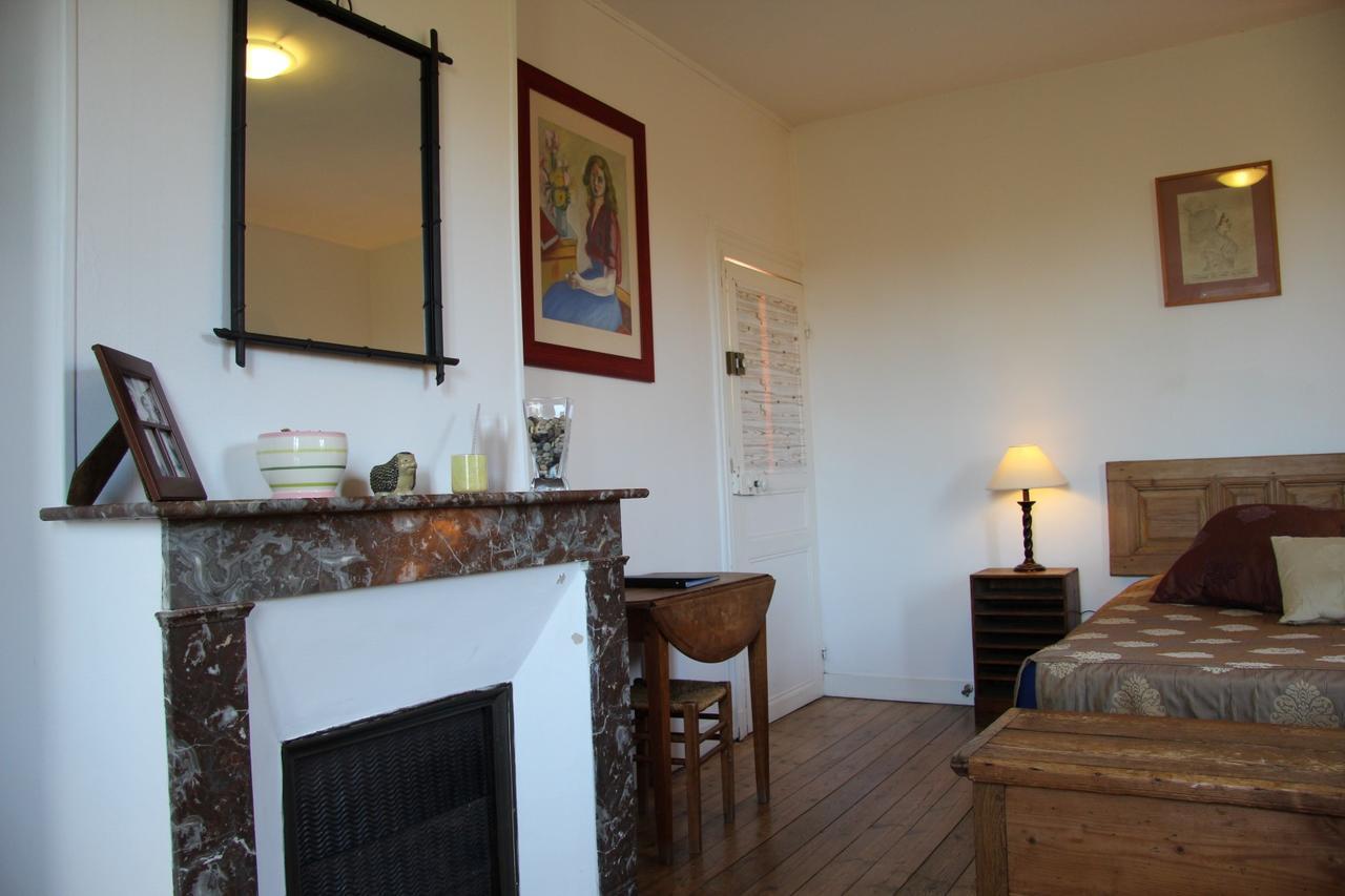 ปอมเนียล เดอ ลา เอริสซอนนิแยร์ Bed & Breakfast Saint-Aubin-de-Bonneval ภายนอก รูปภาพ
