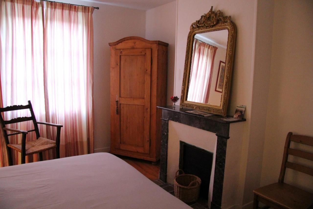 ปอมเนียล เดอ ลา เอริสซอนนิแยร์ Bed & Breakfast Saint-Aubin-de-Bonneval ภายนอก รูปภาพ