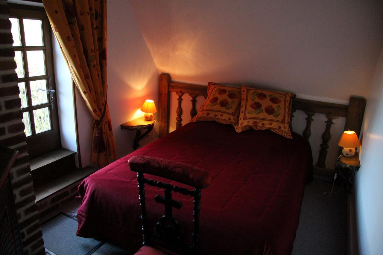ปอมเนียล เดอ ลา เอริสซอนนิแยร์ Bed & Breakfast Saint-Aubin-de-Bonneval ภายนอก รูปภาพ