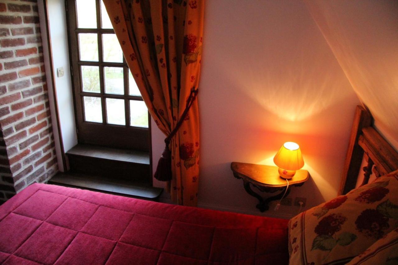 ปอมเนียล เดอ ลา เอริสซอนนิแยร์ Bed & Breakfast Saint-Aubin-de-Bonneval ภายนอก รูปภาพ