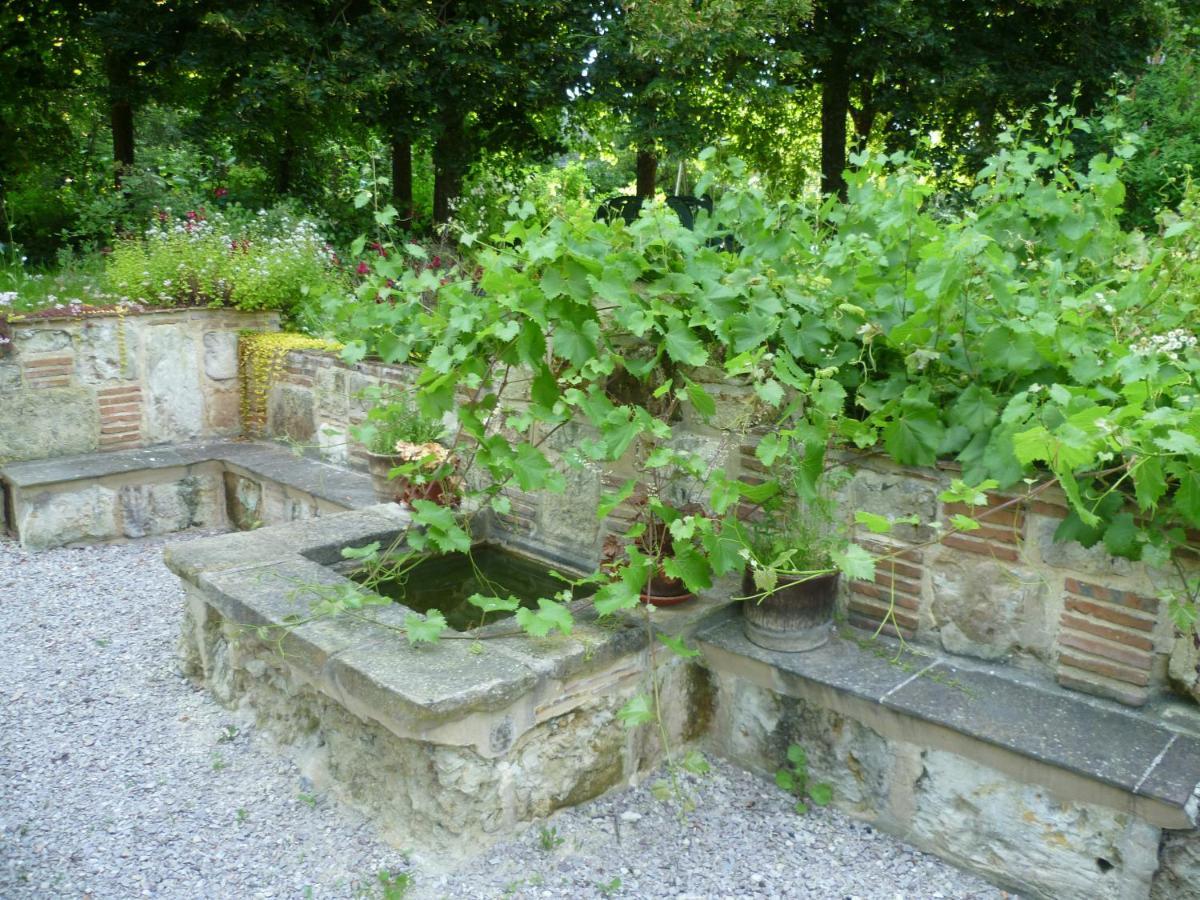 ปอมเนียล เดอ ลา เอริสซอนนิแยร์ Bed & Breakfast Saint-Aubin-de-Bonneval ภายนอก รูปภาพ
